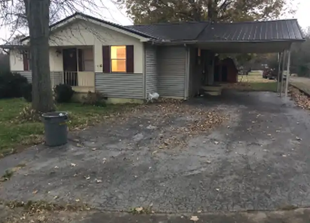 Property at 105 Wilkerson St, Decherd, TN, 37324, 3 beds, 1 bath, [object Object]