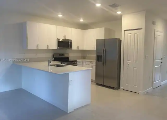 Property at 5195 SW 37th St, West Park, FL, 33023, 3 beds, 2 baths, [object Object]