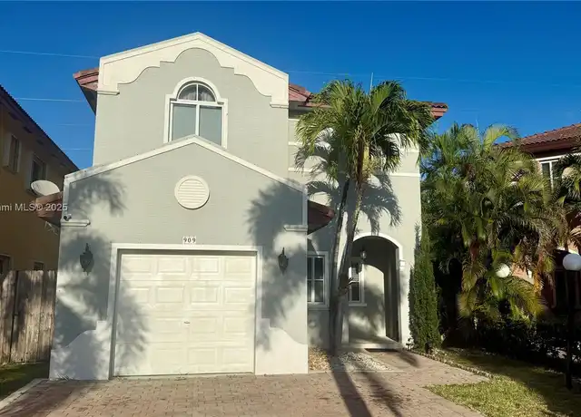 Property at 909 NE 41st Ter Unit 909, Homestead, FL, 33033, 3 beds, 2 baths, [object Object]