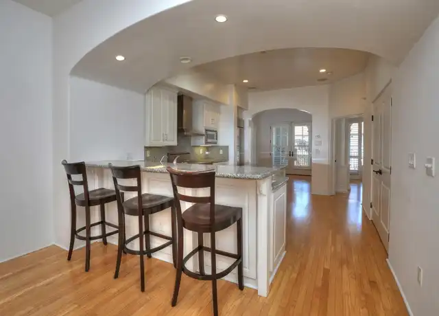 Property at 105 W De La Guerra St, Santa Barbara, CA, 93101, 1 bed, 2 baths, [object Object]