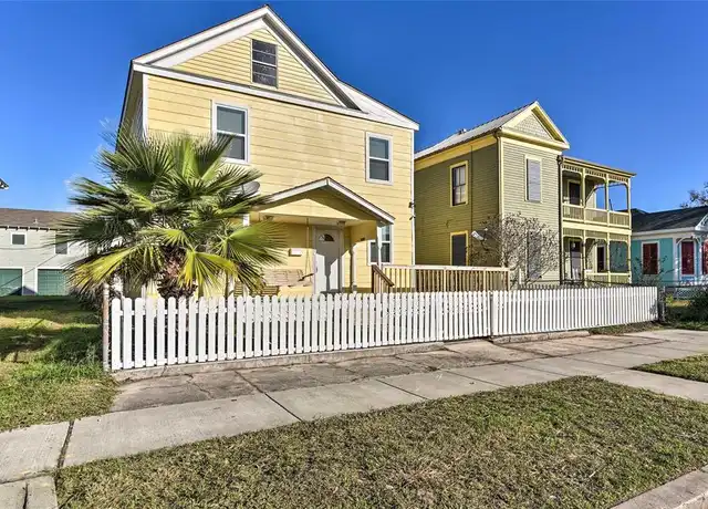 Property at 3318 Avenue M, Galveston, TX, 77550, 5 beds, 3 baths, [object Object]