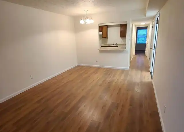 Property at 251 W High St Unit B, London, OH, 43140, 1 bed, 1 bath, [object Object]