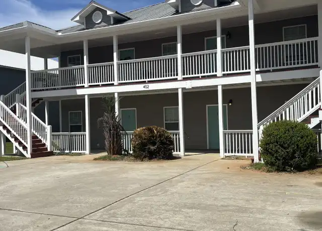 Property at 402 Club Villa Ct Unit 4, Kathleen, GA, 31047, 3 beds, 2 baths, [object Object]