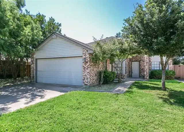 Property at 2302 Gladstone Dr, Arlington, TX, 76018, 3 beds, 2 baths, [object Object]
