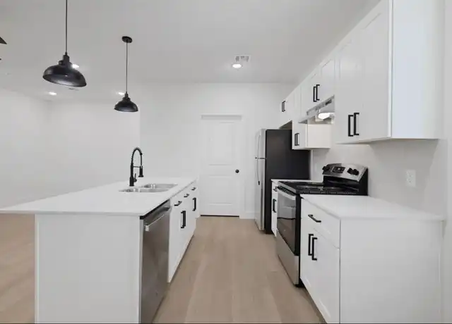 Property at 2613 Delafield St Unit 103, Houston, TX, 77023, 2 beds, 2 baths, [object Object]