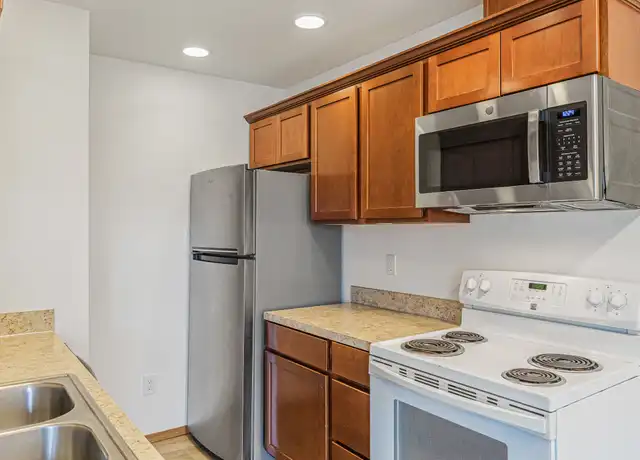 Property at 7508 Cody St W Unit D, Lakewood, WA, 98499, 2 beds, 1 bath, [object Object]