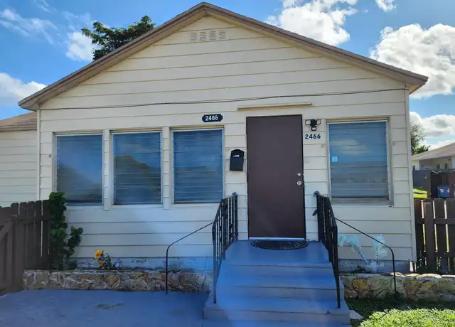 Property at 2466 Lincoln St Unit HOUSE, Hollywood, FL, 33020, 2 beds, 1 bath, [object Object]