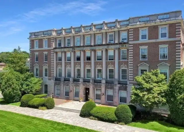 Property at 16 Balmoral St, Andover, MA, 01810, 2 beds, 1 bath, [object Object]