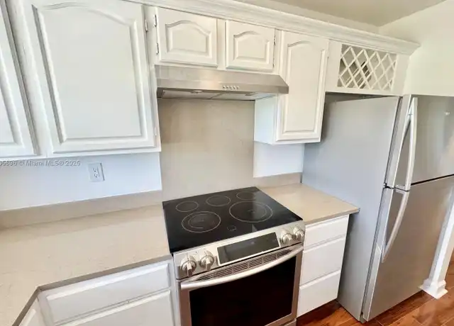 Property at 300 Layne Blvd #313, Hallandale Beach, FL, 33009, 1 bed, 1 bath, [object Object]
