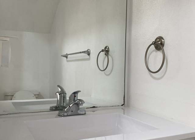 Photo of 13521 1/2 Village Dr, Cerritos, CA 90703