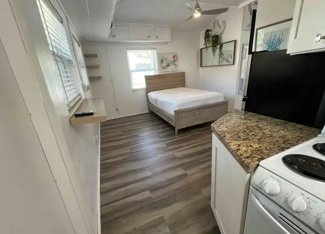 Property at 249 SW 14th St Unit 2, Dania Beach, FL, 33004, 1 bed, 1 bath, [object Object]