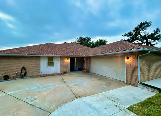 Property at 2505 Franklin Dr, Enid, OK, 73703, 4 beds, 2 baths, [object Object]