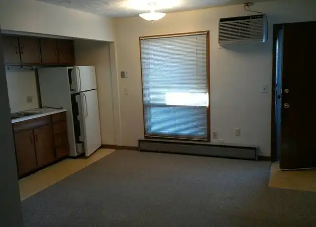 Property at 4817 Holmes St Unit 311, Omaha, NE, 68117, 1 bed, 1 bath, [object Object]