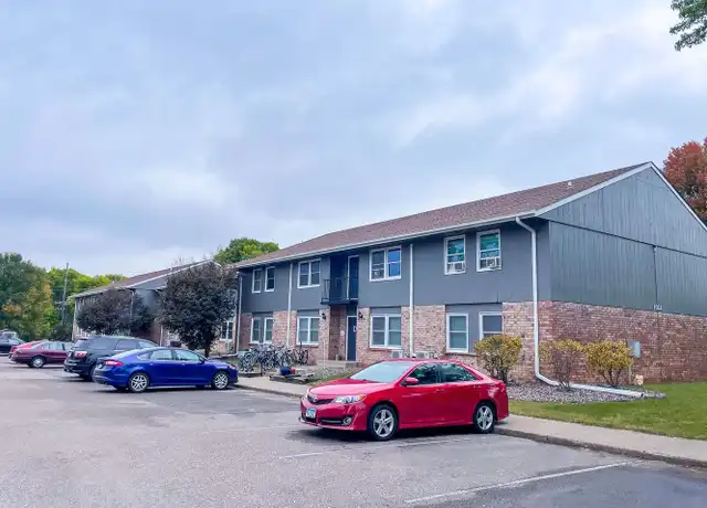 Property at 1011 State St Unit 17, River Falls, WI, 54022, 1 bed, 1 bath, [object Object]