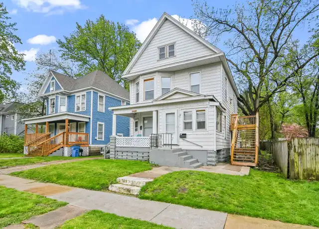 Property at 720 W Edwards St, Springfield, IL, 62704, 4 beds, 1 bath, [object Object]