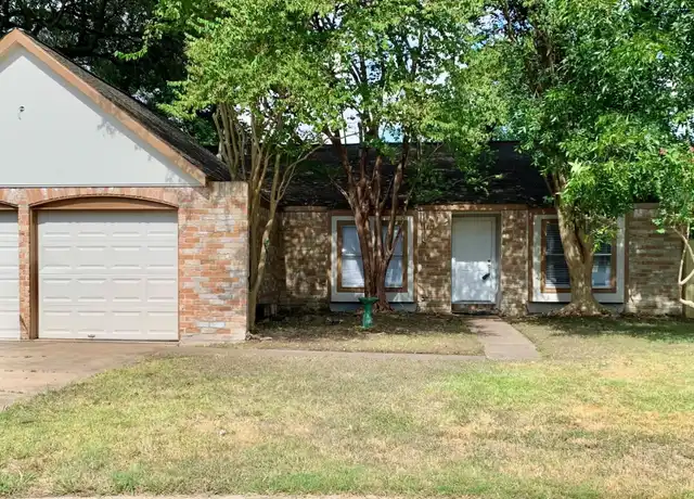 Property at 8626 Heatherview Dr, Houston, TX, 77099, 3 beds, 2 baths, [object Object]