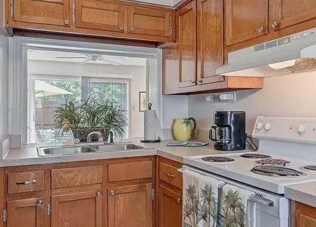 Property at Carlton Arms of St. Petersburg - 6699 31st Way S, Saint Petersburg, FL, 33712, 0 beds, 1 bath, [object Object]
