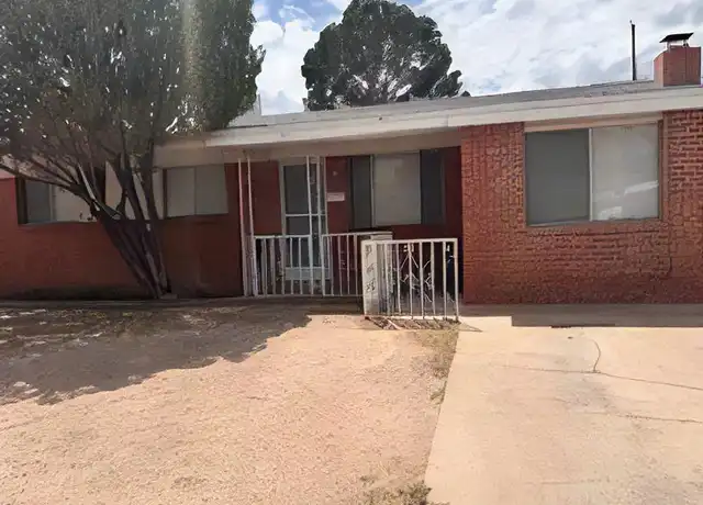 Property at 471 Pinewood St, El Paso, TX, 79907, 3 beds, 2 baths, [object Object]