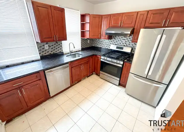 Property at 7121 Gillespie St, Philadelphia, PA, 19135, 3 beds, 1 bath, [object Object]
