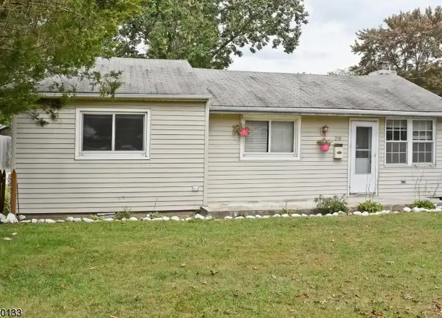 Property at 218 Hiawatha Blvd, Lake Hiawatha, NJ, 07034, 2 beds, 1 bath, [object Object]