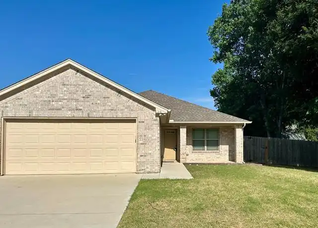 Property at 134 Dennis Dr, Azle, TX, 76020, 3 beds, 2 baths, [object Object]