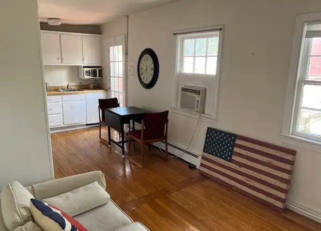 Property at 1514 26th St NW Unit 4, Washington, DC, 20007, 1 bed, 1 bath, [object Object]