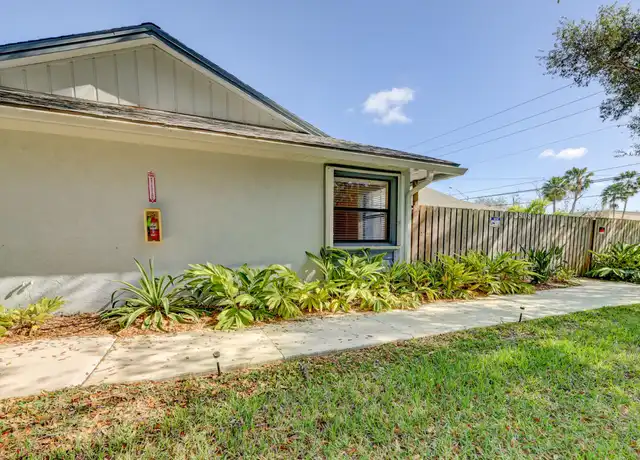 Property at 2908 SW Port Saint Lucie Blvd, Port St. Lucie, FL, 34953, 2 beds, 2 baths, [object Object]