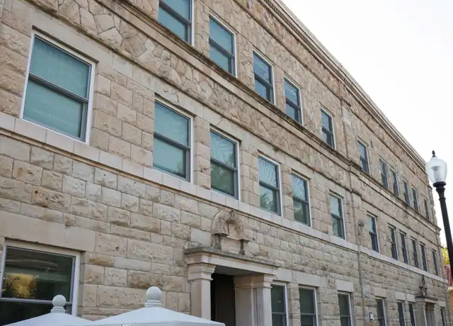 Property at 907 S 25th St Unit 907-404, Omaha, NE, 68105, 1 bed, 1 bath, [object Object]