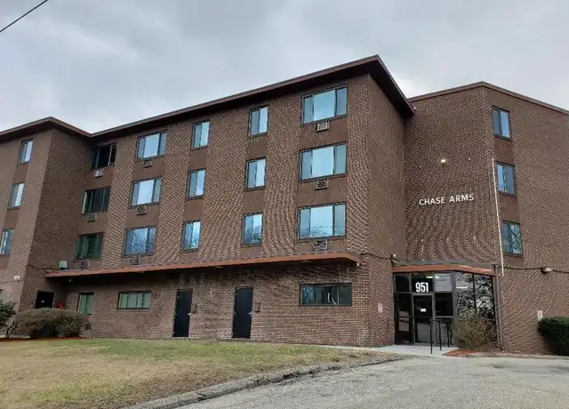 Property at 951 Chase Pkwy Unit B7, Waterbury, CT, 06708, 1 bed, 1 bath, [object Object]