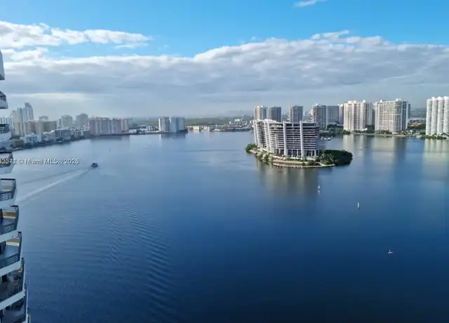 Property at 19101 NE 36th Pl Unit 2804, Aventura, FL, 33180, 2 beds, 2 baths, [object Object]