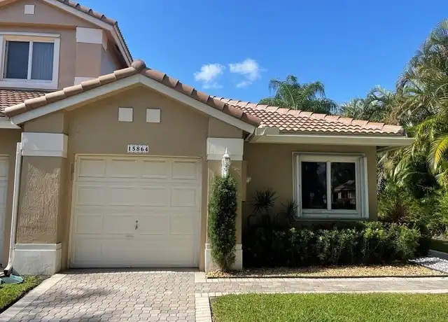 Property at 15864 SW 10th St, Pembroke Pines, FL, 33027, 3 beds, 2 baths, [object Object]