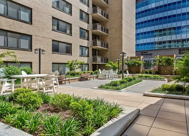 Property at Cole Spring Plaza - 1001 Spring St, Silver Spring, MD, 20910, 1 bed, 1 bath, [object Object]