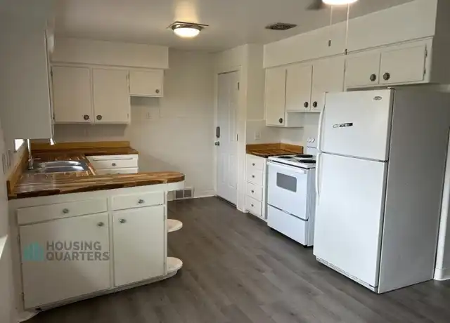 Property at 2008 N Washington St, Spokane, WA, 99205, 1 bed, 1 bath, [object Object]