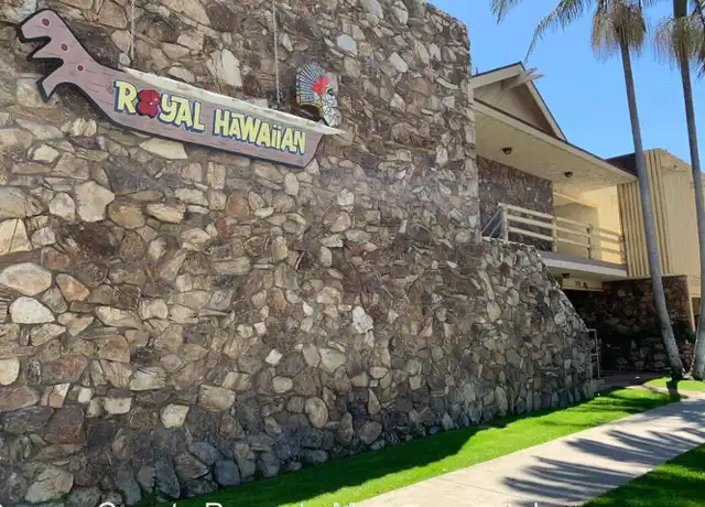 Property at 220 12th St Unit 07, Huntington Beach, CA, 92648, 2 beds, 1 bath, [object Object]