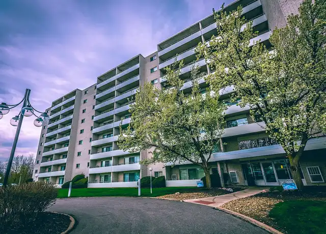 Property at The Concord Apartments - 35 Severance Cir, Cleveland Heights, OH, 44118, 1 bed, 1 bath, [object Object]