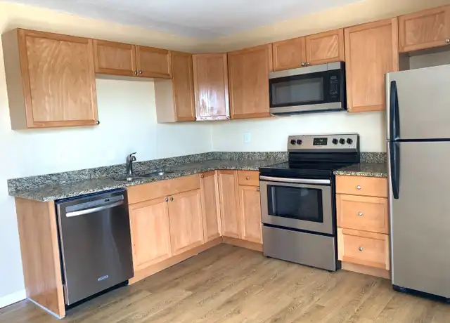 Property at 1010 5th St W Unit A-12, Bradenton, FL, 34205, 2 beds, 1 bath, [object Object]