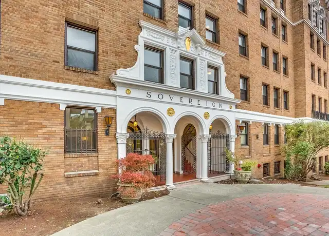 Property at Sovereign - 1317 Boren Ave, Seattle, WA, 98101, 1 bed, 1 bath, [object Object]