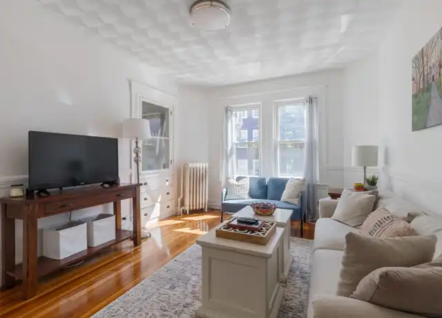 Property at 95 Beacon St, Somerville, MA, 02143, 3 beds, 1 bath, [object Object]