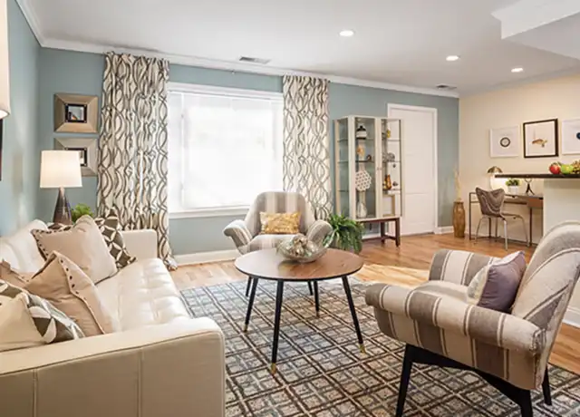 Property at 214 Gerry Rd, Brookline, MA, 02467, 2 beds, 1 bath, [object Object]