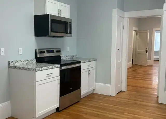 Property at 168 Waterman Ave Unit 2, East Providence, RI, 02914, 3 beds, 1 bath, [object Object]