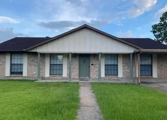 Property at 312 Toulouse Dr, Lafayette, LA, 70506, 4 beds, 2 baths, [object Object]