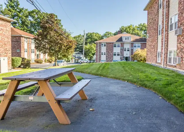 Property at Princeton at Mount Vernon - 479 S Broadway, Lawrence, MA, 01843, 1-2 bed, 1 bath, [object Object]