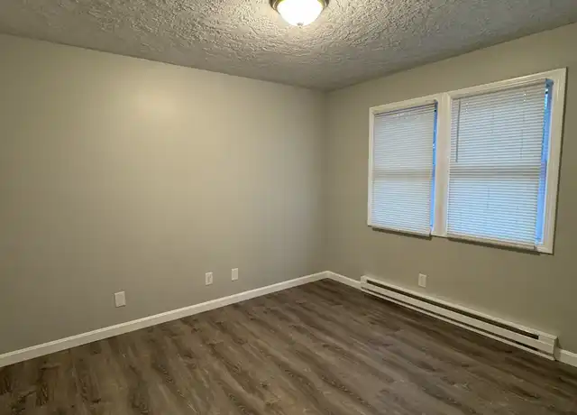 Property at 4 Plantation Ter Unit 3L, Worcester, MA, 01604, 2 beds, 1 bath, [object Object]