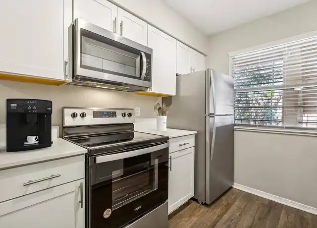 Property at Acacia Gardens - 8401 Spain Rd NE, Albuquerque, NM, 87111, 1 bed, 1 bath, [object Object]