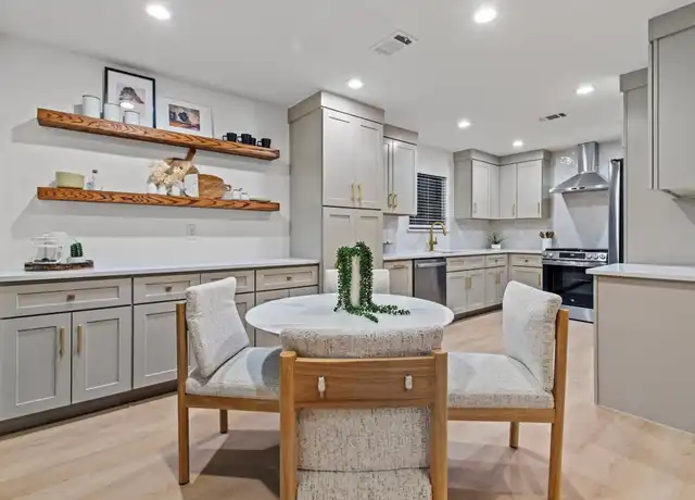 Property at 5102 Summerset Trl, Austin, TX, 78749, 3 beds, 2 baths, [object Object]
