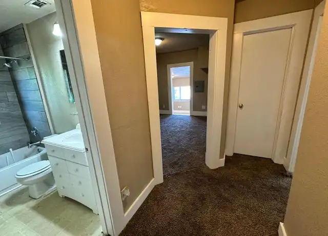 Property at 719 Asp Ave Unit 4, Norman, OK, 73069, 1 bed, 1 bath, [object Object]