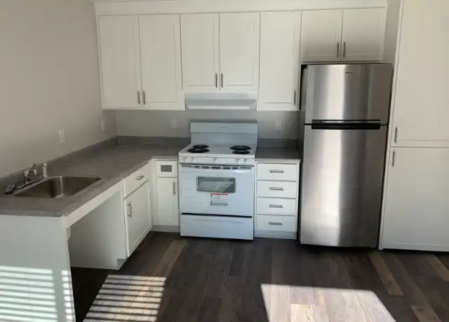Property at 1139 S G St Unit 5, Lakeview, OR, 97630, 1 bed, 1 bath, [object Object]