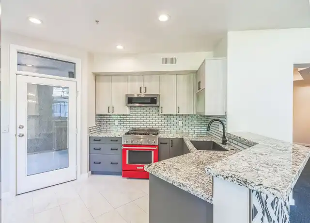 Property at 880 E Palm Canyon Dr, Palm Springs, CA, 92264, 2 beds, 2 baths, [object Object]
