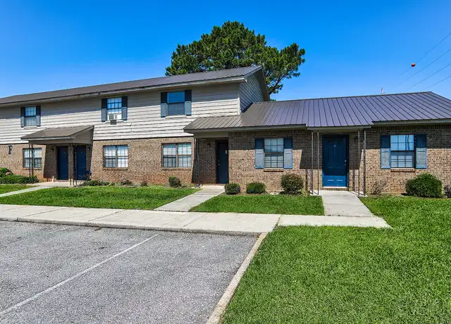 Property at Ozark Estates - 2012 S Union Ave, Ozark, AL, 36360, 1-2 bed, 1 bath, [object Object]