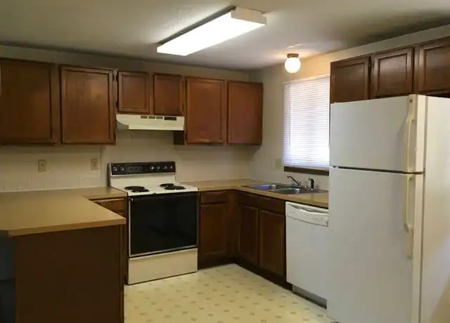 Property at 4918 Basswood Dr, Loveland, CO, 80538, 2 beds, 1 bath, [object Object]